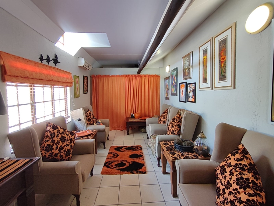 5 Bedroom Property for Sale in Stilfontein Ext 4 North West